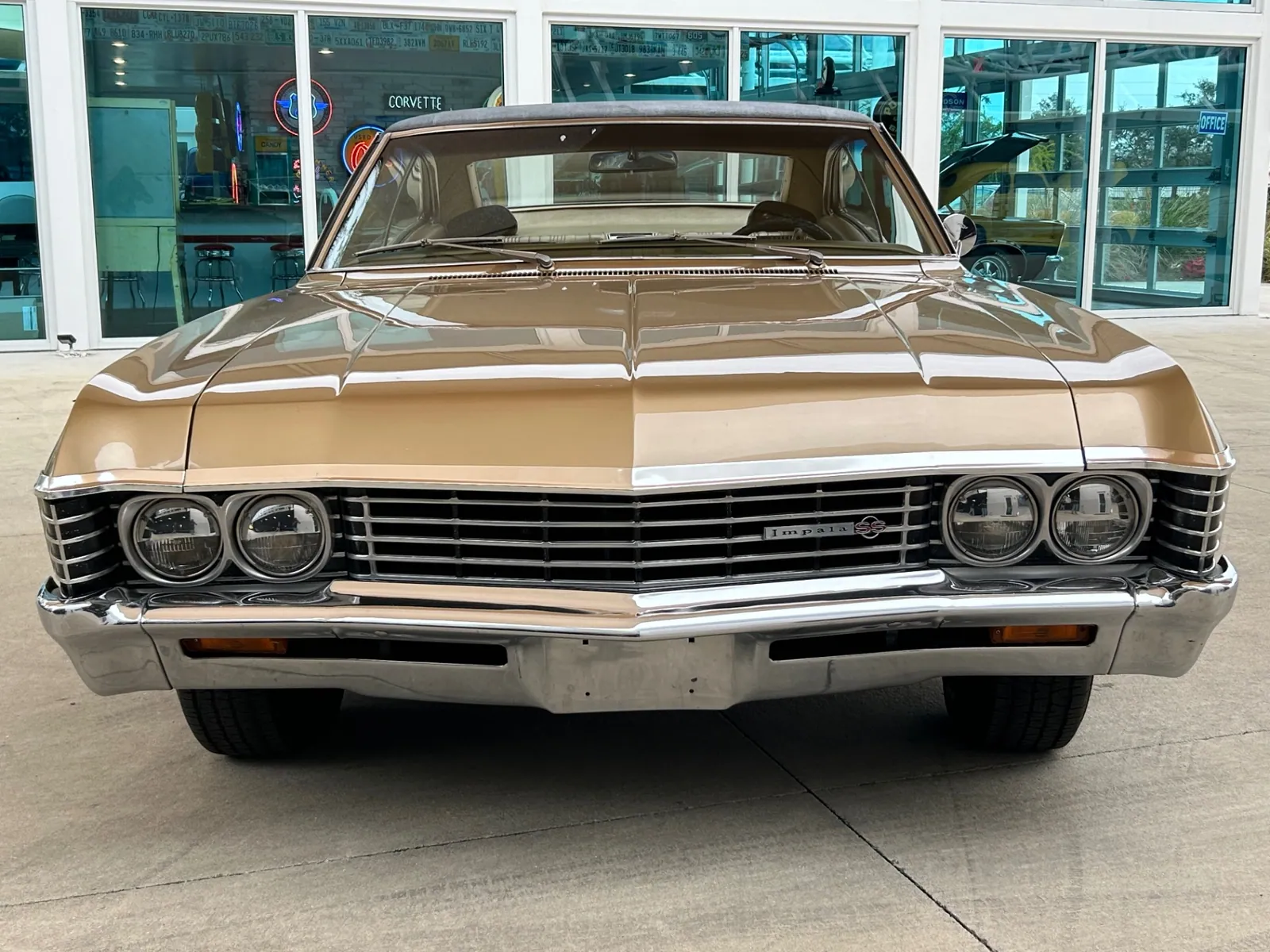 1967 Chevrolet Impala SS photo 1